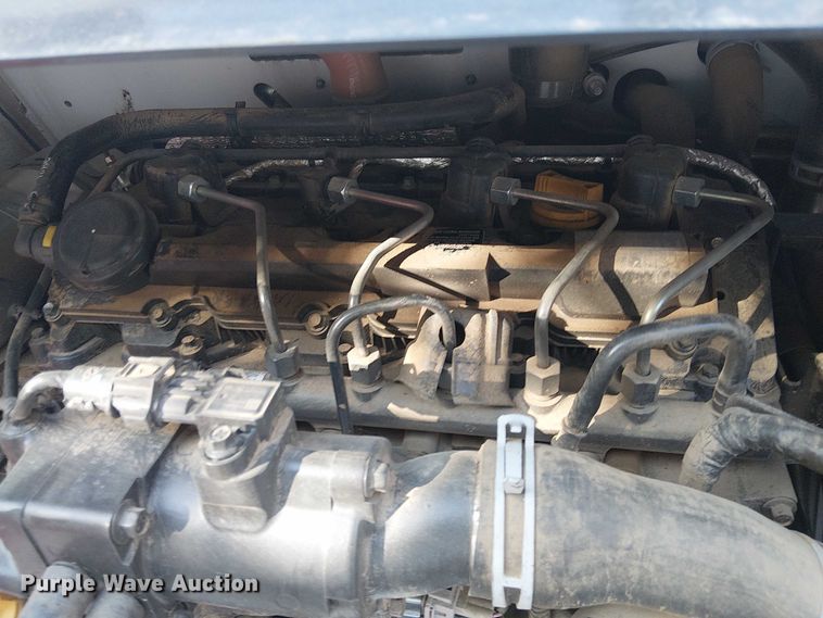 image for item EC1271 2021 Bobcat S740 skid steer loader