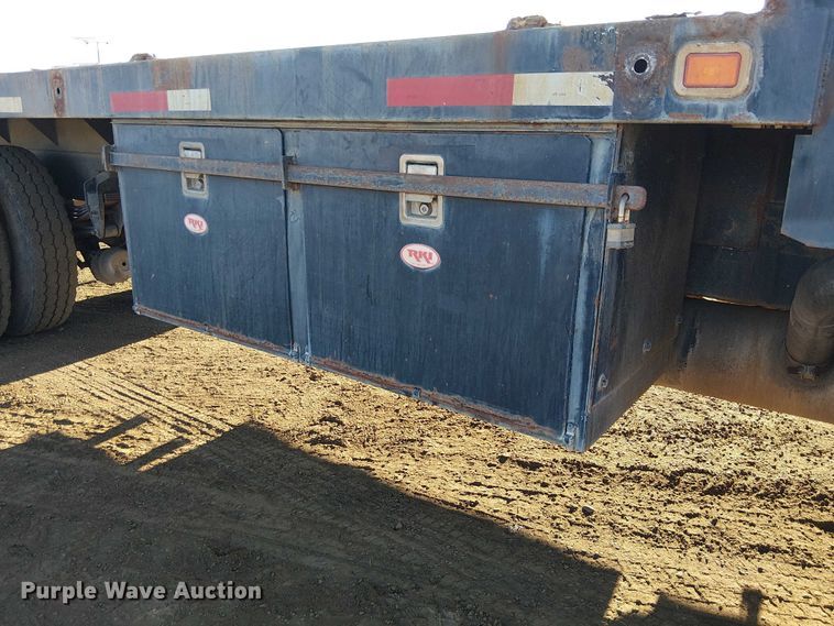 image for item EC1291 2001 Kenworth T300 flatbed truck