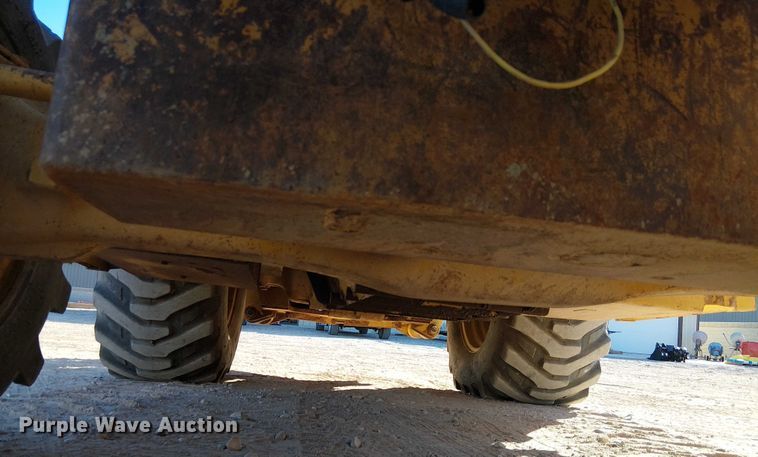 image for item EC1321 2005 Caterpillar 420D backhoe