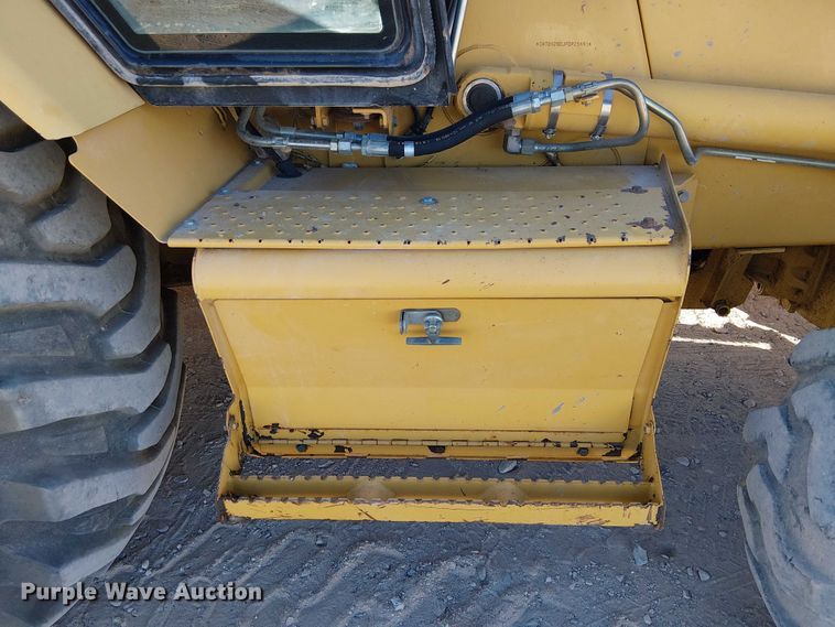 image for item EC1321 2005 Caterpillar 420D backhoe