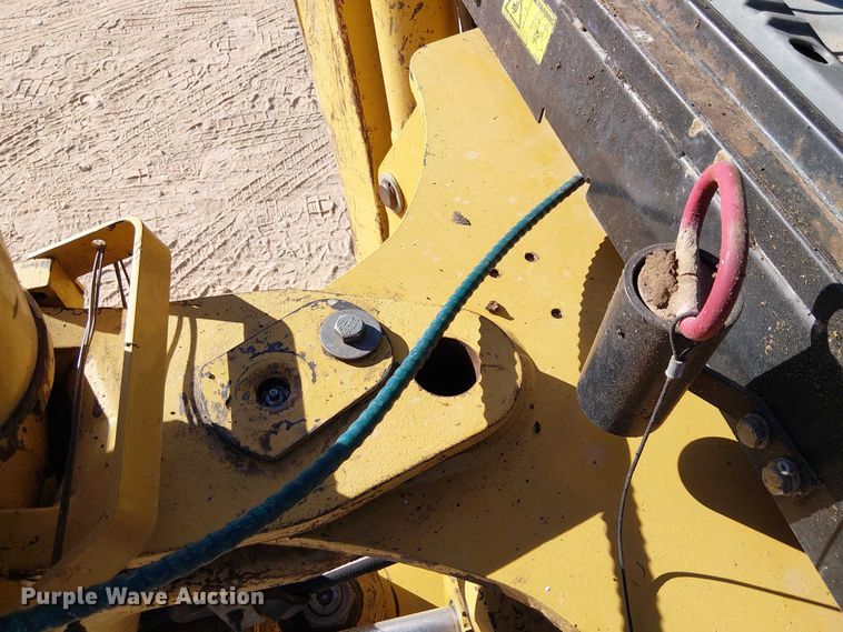 image for item EC1321 2005 Caterpillar 420D backhoe