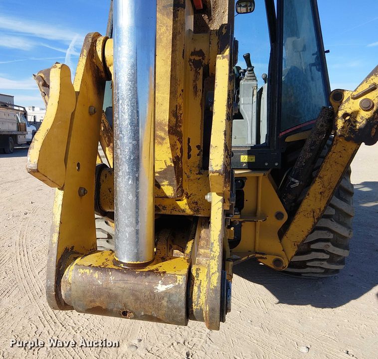 image for item EC1321 2005 Caterpillar 420D backhoe