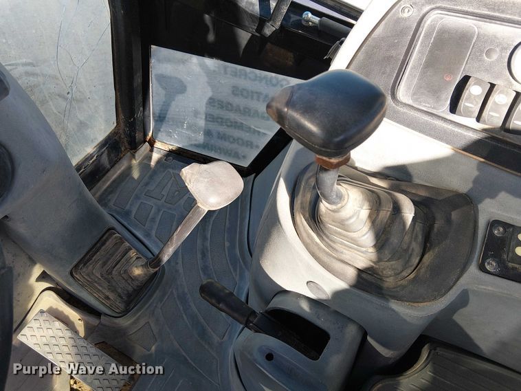 image for item EC1321 2005 Caterpillar 420D backhoe