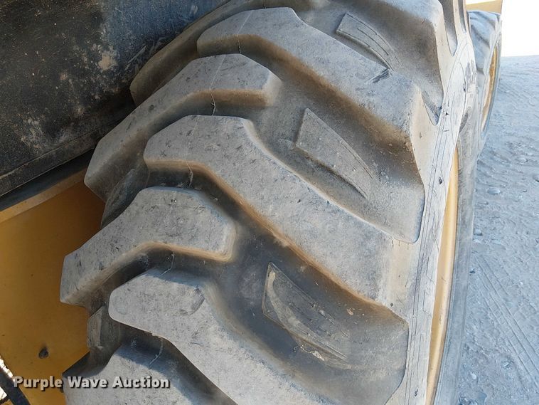 image for item EC1321 2005 Caterpillar 420D backhoe