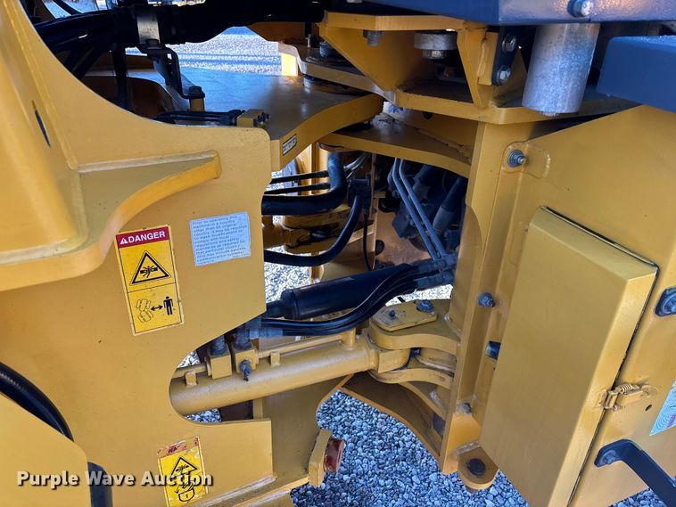 image for item EC3874 2015 Kawasaki 62Z7 wheel loader