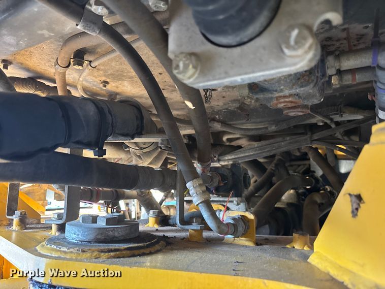 image for item EC3874 2015 Kawasaki 62Z7 wheel loader