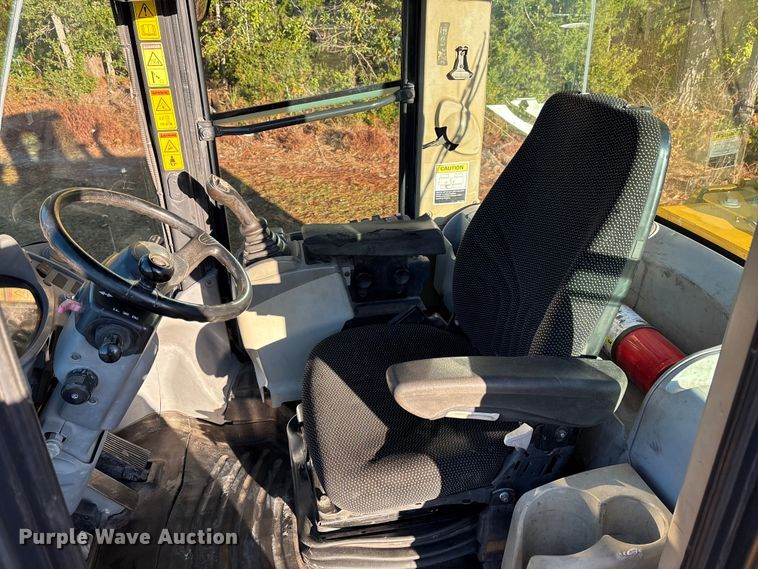 image for item EC3874 2015 Kawasaki 62Z7 wheel loader