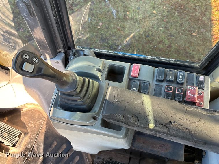 image for item EC3874 2015 Kawasaki 62Z7 wheel loader