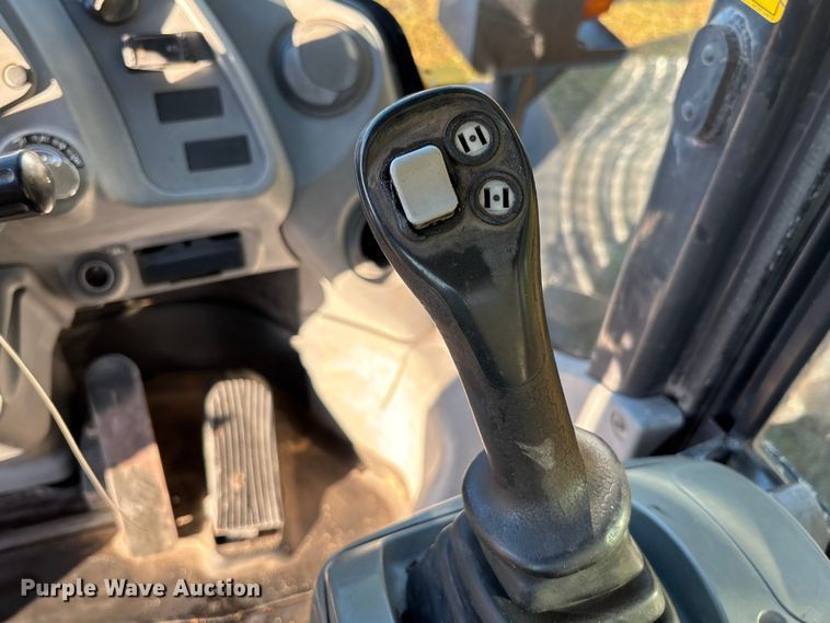 image for item EC3874 2015 Kawasaki 62Z7 wheel loader