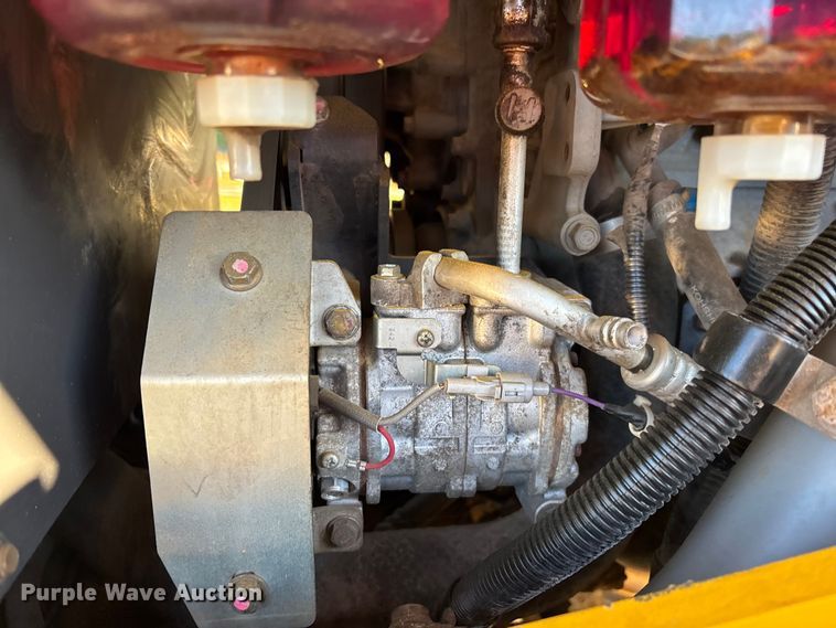 image for item EC3874 2015 Kawasaki 62Z7 wheel loader