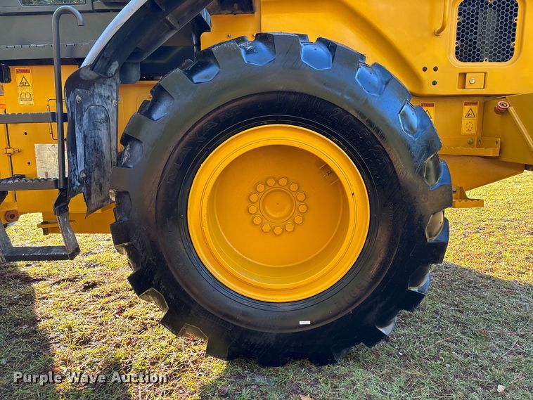 image for item EC3874 2015 Kawasaki 62Z7 wheel loader