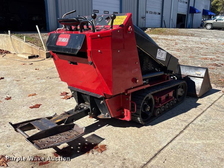 MINI CARGADOR SOBRE ORUGAS COMPACTO 2023 TORO 22321