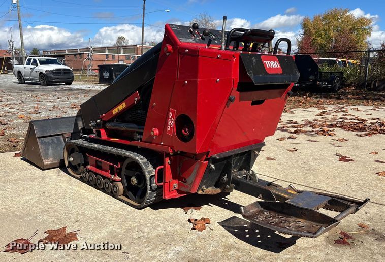 image for item EC3894 2023 Toro 22321 compact utility loader