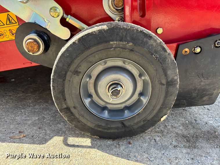 image for item EC3895 2021 Toro 23515 aerator