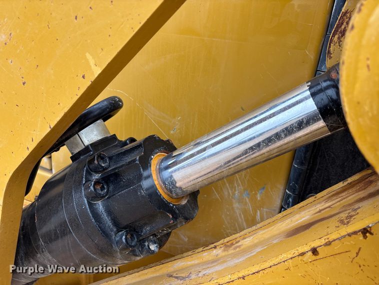 image for item EC3909 2019 Caterpillar 973K track loader