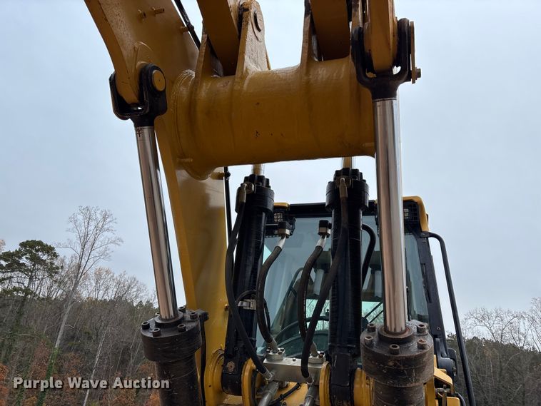 image for item EC3909 2019 Caterpillar 973K track loader