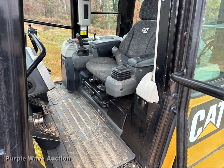 image for item EC3909 2019 Caterpillar 973K track loader