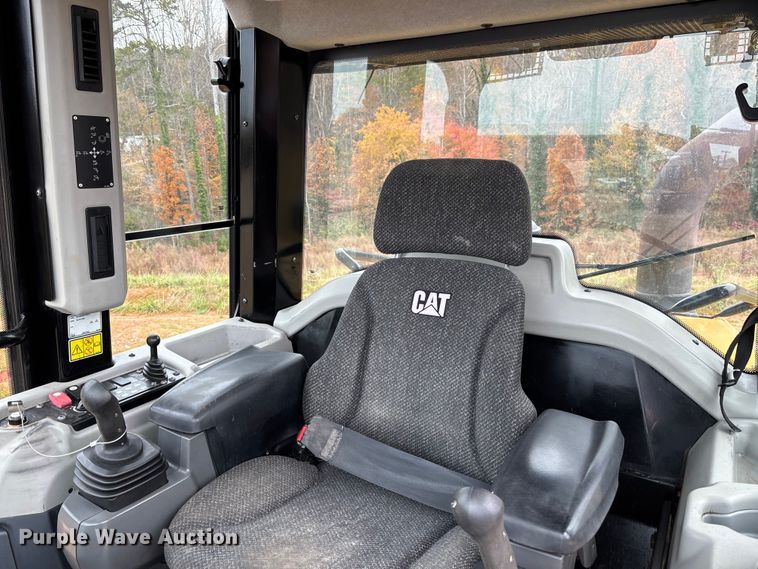 image for item EC3909 2019 Caterpillar 973K track loader