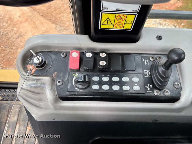 image for item EC3909 2019 Caterpillar 973K track loader