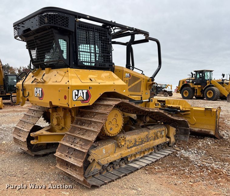 image for item EC3910 2021 Caterpillar D5 LGP dozer