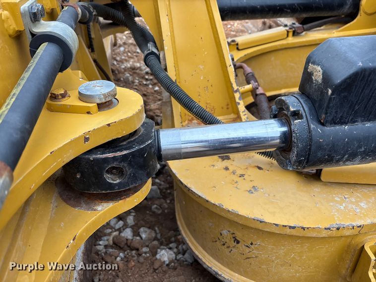 image for item EC3910 2021 Caterpillar D5 LGP dozer
