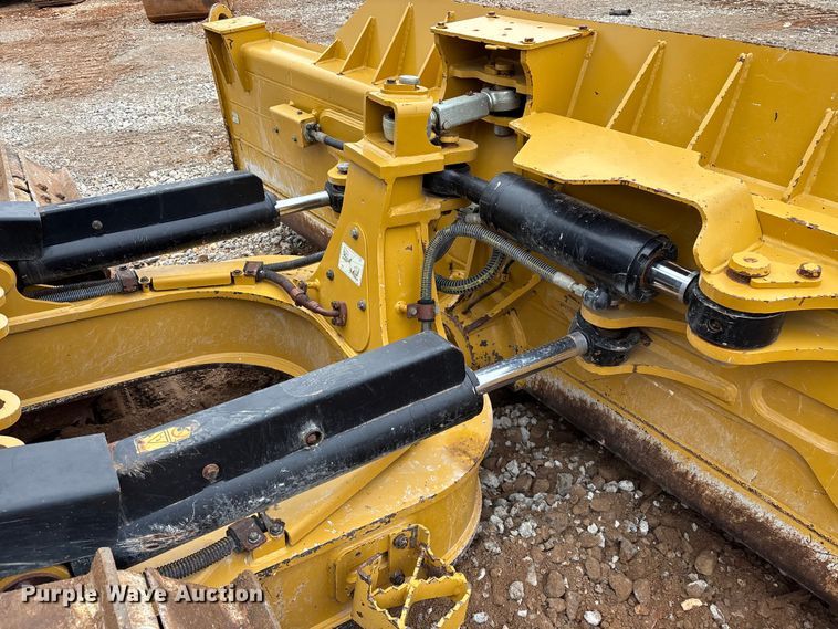 image for item EC3910 2021 Caterpillar D5 LGP dozer