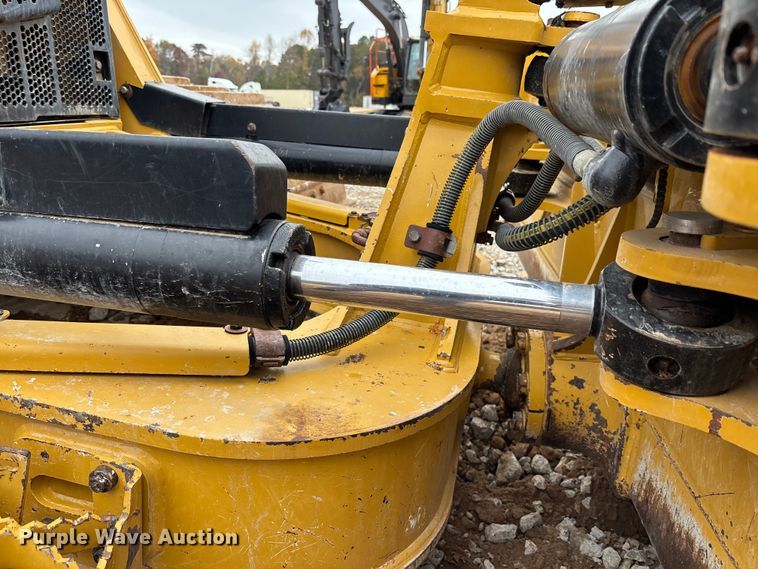 image for item EC3910 2021 Caterpillar D5 LGP dozer