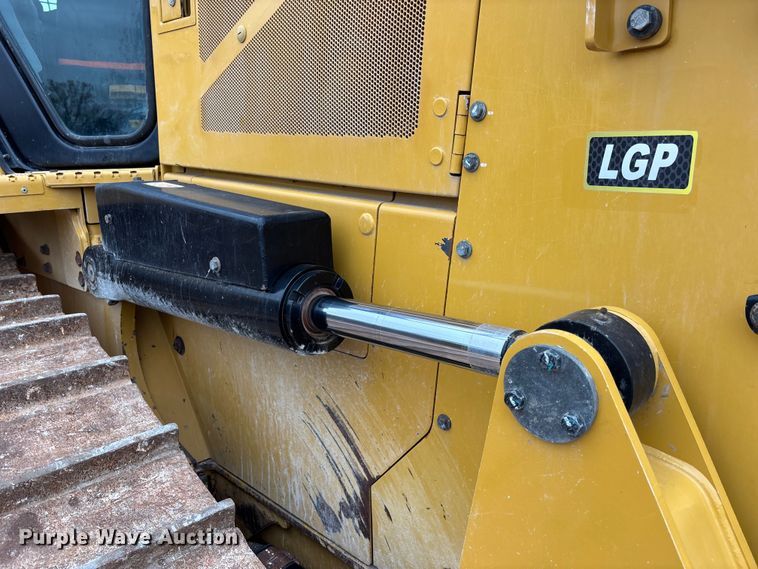 image for item EC3910 2021 Caterpillar D5 LGP dozer
