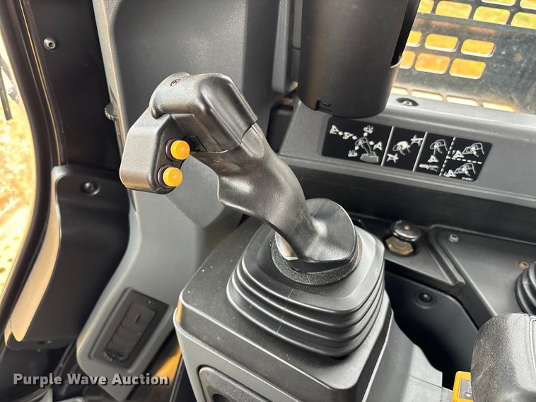 image for item EC3910 2021 Caterpillar D5 LGP dozer