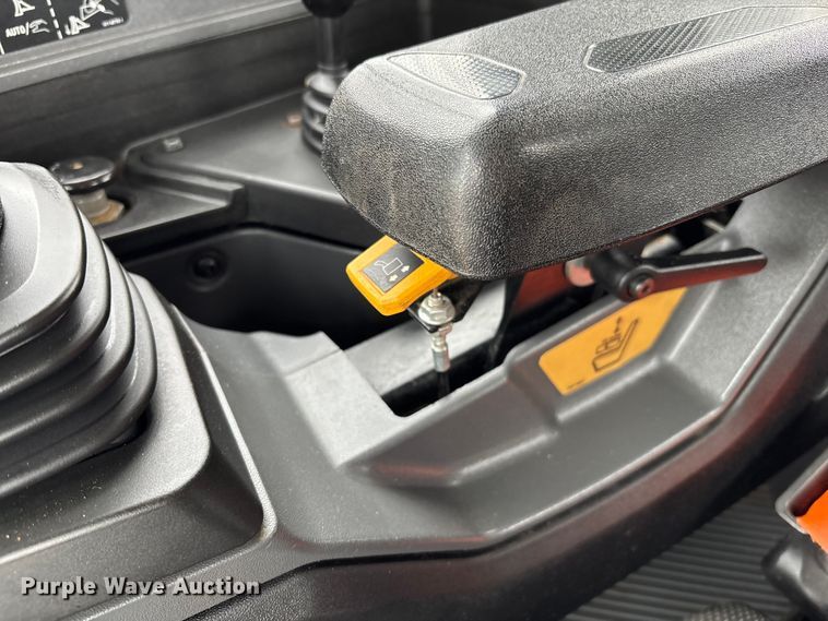 image for item EC3910 2021 Caterpillar D5 LGP dozer