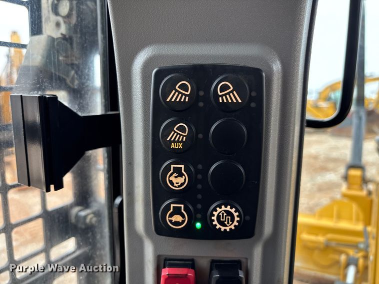 image for item EC3910 2021 Caterpillar D5 LGP dozer