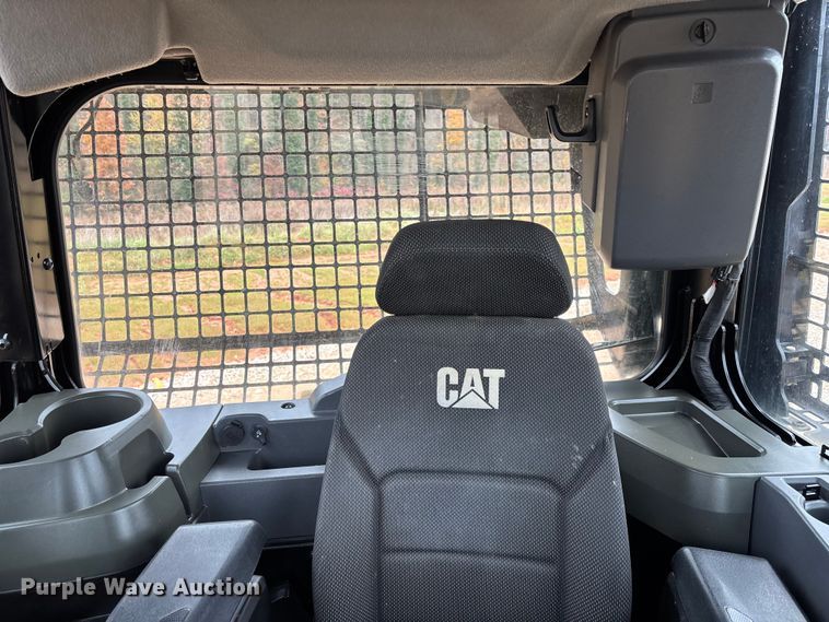 image for item EC3910 2021 Caterpillar D5 LGP dozer