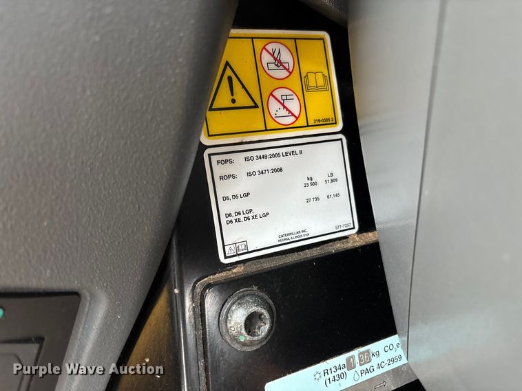 image for item EC3910 2021 Caterpillar D5 LGP dozer