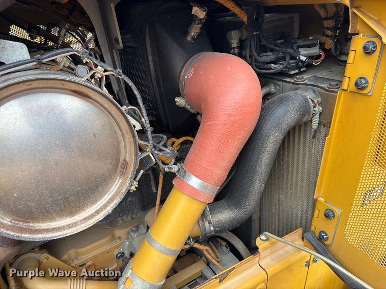 image for item EC3910 2021 Caterpillar D5 LGP dozer