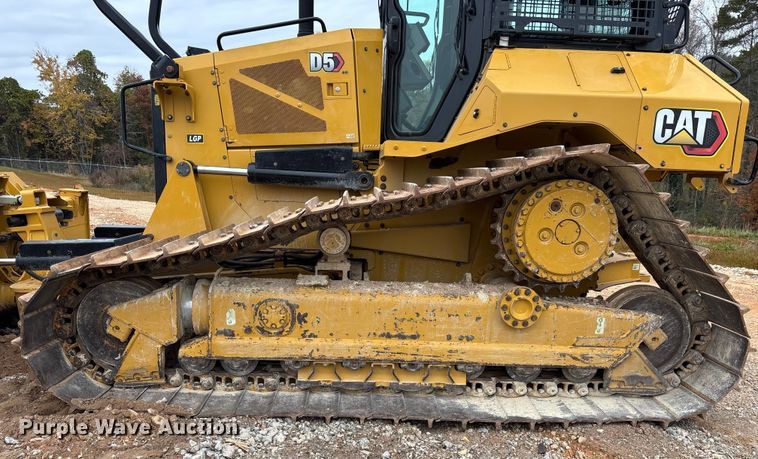 image for item EC3910 2021 Caterpillar D5 LGP dozer