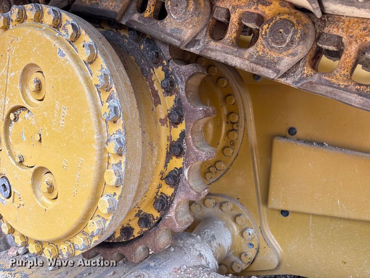 image for item EC3910 2021 Caterpillar D5 LGP dozer