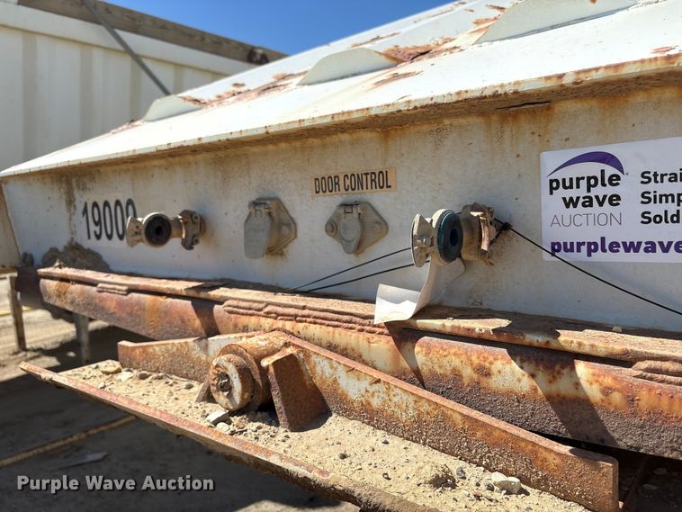 image for item EC8051 2007 CPS SBD-240 bottom dump trailer