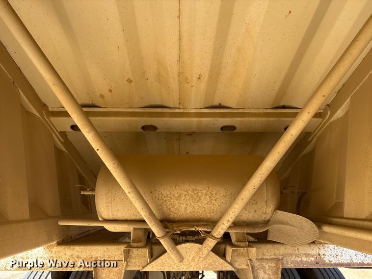 image for item EC8051 2007 CPS SBD-240 bottom dump trailer