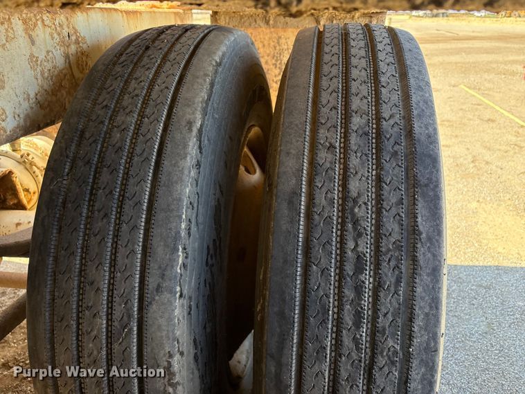 image for item EC8051 2007 CPS SBD-240 bottom dump trailer