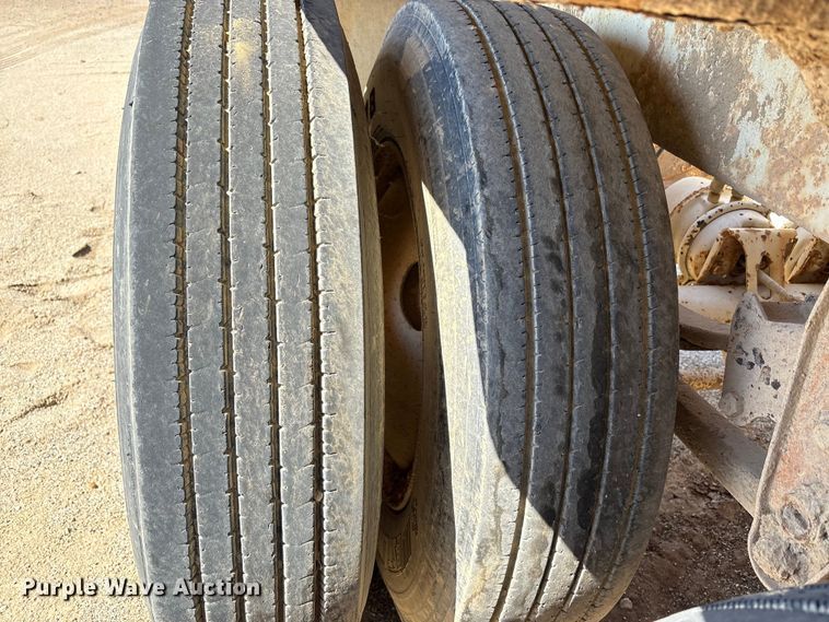 image for item EC8051 2007 CPS SBD-240 bottom dump trailer