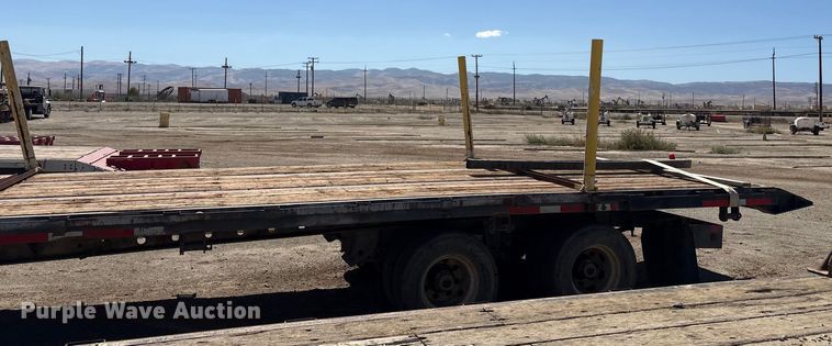 image for item EC8053 1999 Fontaine Trailer Co. drop deck trailer