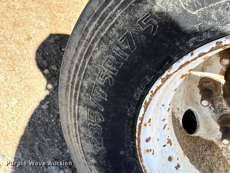 image for item EC8053 1999 Fontaine Trailer Co. drop deck trailer