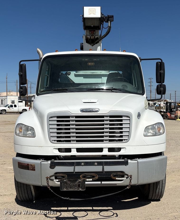 image for item EC8054 2014 Freightliner M2106 crane truck