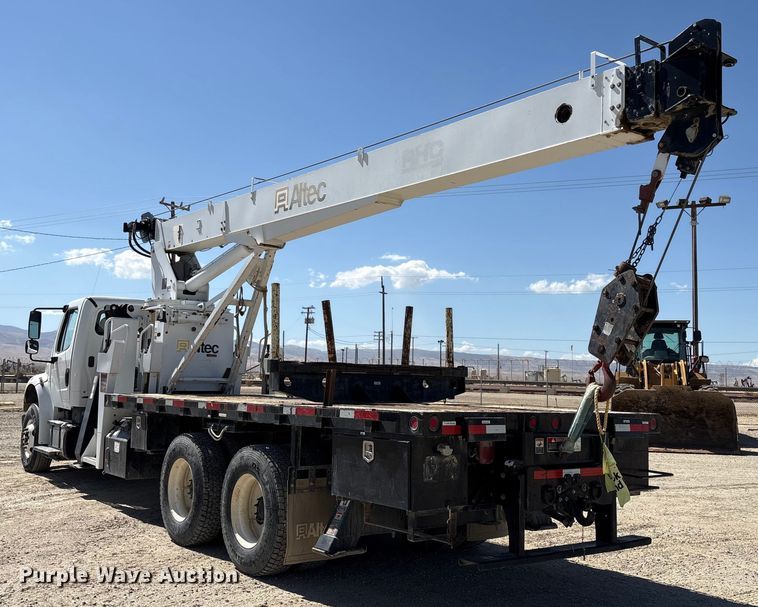 image for item EC8054 2014 Freightliner M2106 crane truck