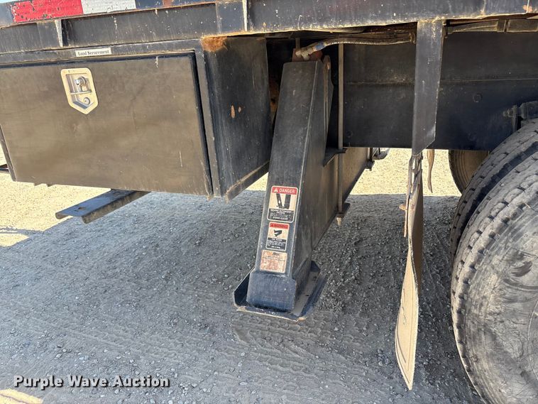 image for item EC8054 2014 Freightliner M2106 crane truck