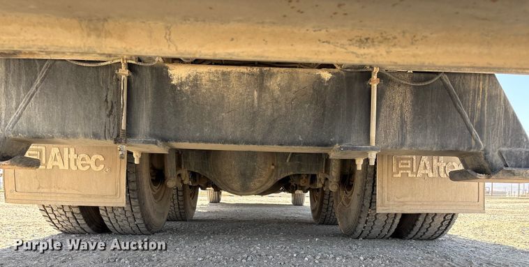 image for item EC8054 2014 Freightliner M2106 crane truck