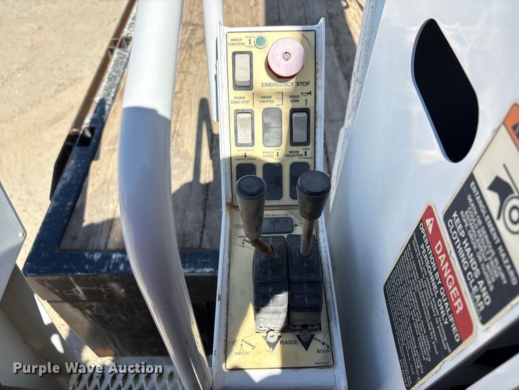 image for item EC8054 2014 Freightliner M2106 crane truck