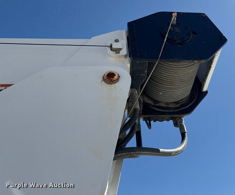 image for item EC8054 2014 Freightliner M2106 crane truck