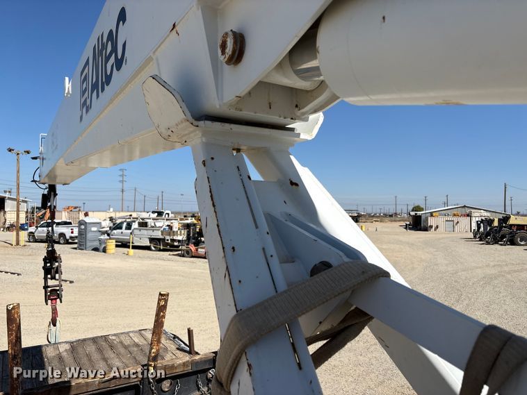 image for item EC8054 2014 Freightliner M2106 crane truck