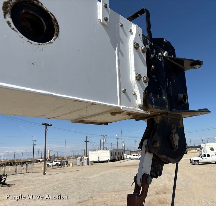 image for item EC8054 2014 Freightliner M2106 crane truck